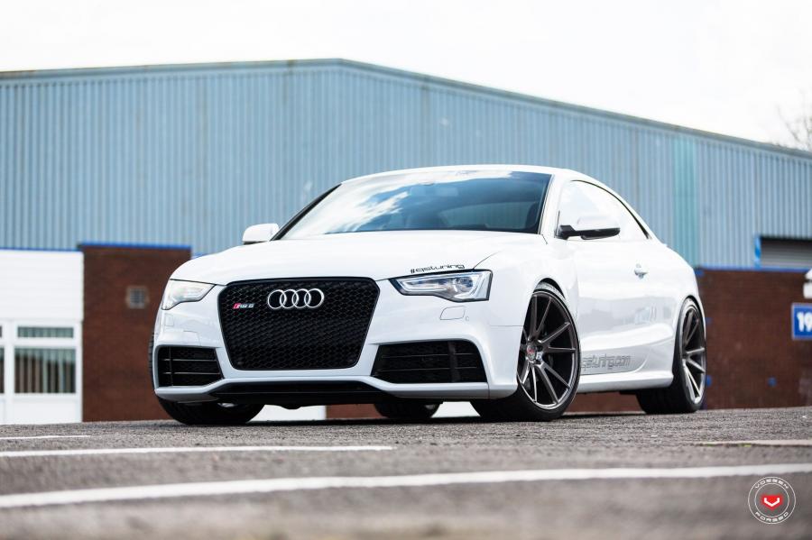  Audi RS5 Coupe on Vossen Wheels (VPS-301) 2017 года  (фото 26 из 48)